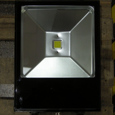 Klasik Tasarım Yüksek Güçlü COB LED Floodlight 70W 140W IP66 Atölye veya Depo için