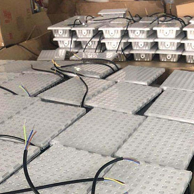 Beyaz Muhafaza Renkli LED Spot Işık 50w - 400w arası