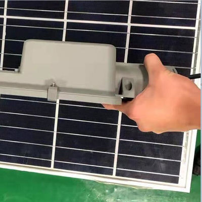 Otoyol için Alüminyum Muhafazalı İki Güneş Enerjili Sokak Lambası Yüksek Güçlü 500W
